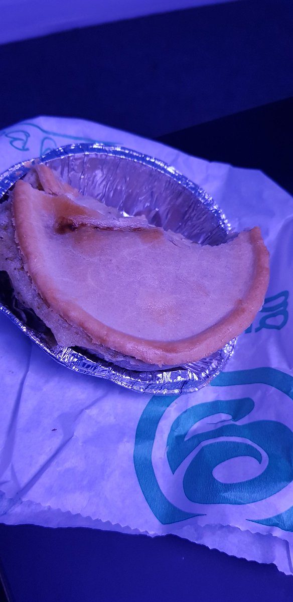 Oh my God <a href="/ChrisERoots/">ChrisE (Better Days)</a> always comes with the <a href="/Greenhalghs/">Greenhalgh's Craft Bakery</a> delights for the veggie. Today a pie to die for Caulioccoli. What a divine invention to accompany amazing music.....