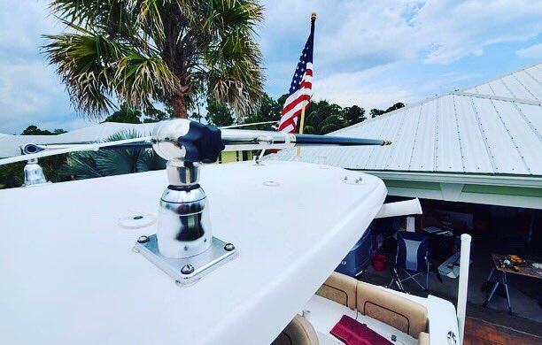 taco_marine's tweet photo. We have the best fans! Dave Y. is our fan of the week with his TACO GS-280 Outrigger Systems, which he installed on his 2019 @SportsmanBoats Heritage 231.🤩 Welcome to the TACO family, Dave!
#tacosportfishing #trolltheedge #gs280 #tacooutriggers #sportsmanboats #heritage231 https://t.co/u9kLj3ARk9