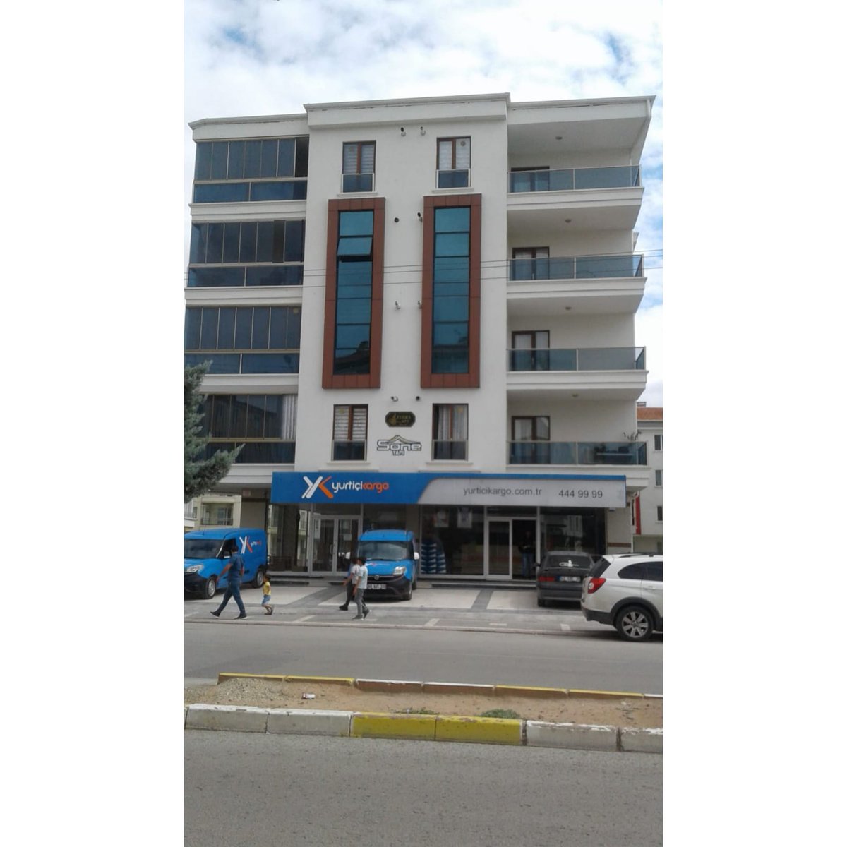 Zaman Apartmanı
Otak Apartmanı 
Tuğra Apartmanı 
Tetik Apartmanı 
Haftasonu temizlikleri yapılmıştır. Apartman sakinlerimizin iyi günlerde kullanmalarını dileriz.