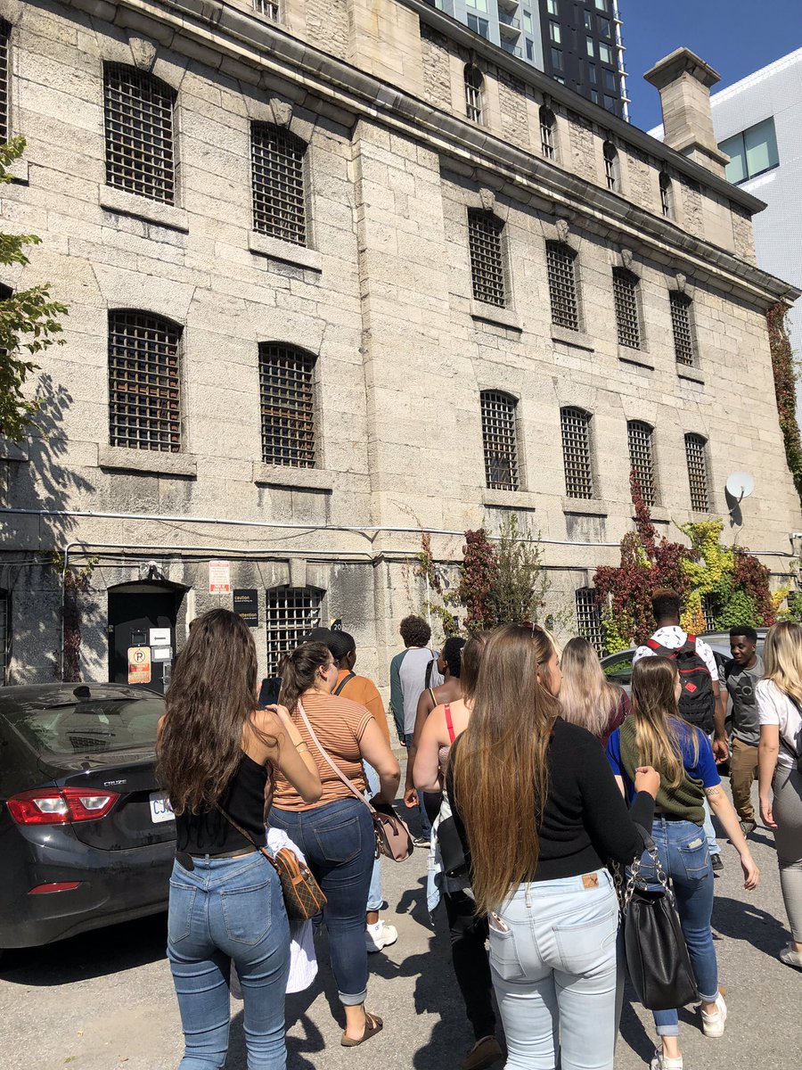 CregheurN's tweet photo. Sortir de la classe pour faire vivre l’expérience « crimes et châtiments » dans le cadre du cours de Criminologie @CollegeLaCite toujours un hit! #TRJP  #meilleureannéeàdate https://t.co/hrj1P2jXFg