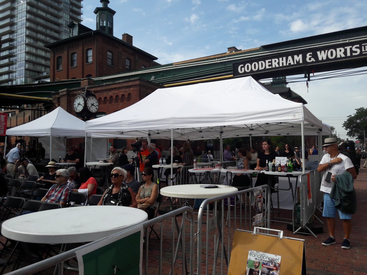 FEFToronto's tweet photo. Merci à tous nos Artistes et Bénévoles pour cette 1ere journée de Concerts gratuits à la #Distillery pour ce 14eme Festival de Francophonie en fête.
Retrouvez tout le programme ici https://t.co/sxV55fZA5I du 20 au 29 septembre.
On vous attends aujourd'hui Samedi dés 12h.
#FEF2019 https://t.co/nOrAZRKKgs