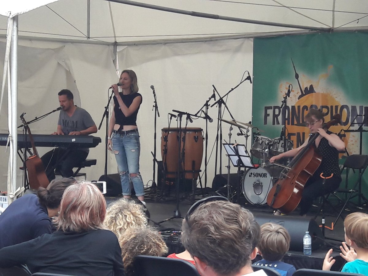 FEFToronto's tweet photo. Merci à tous nos Artistes et Bénévoles pour cette 1ere journée de Concerts gratuits à la #Distillery pour ce 14eme Festival de Francophonie en fête.
Retrouvez tout le programme ici https://t.co/sxV55fZA5I du 20 au 29 septembre.
On vous attends aujourd'hui Samedi dés 12h.
#FEF2019 https://t.co/nOrAZRKKgs
