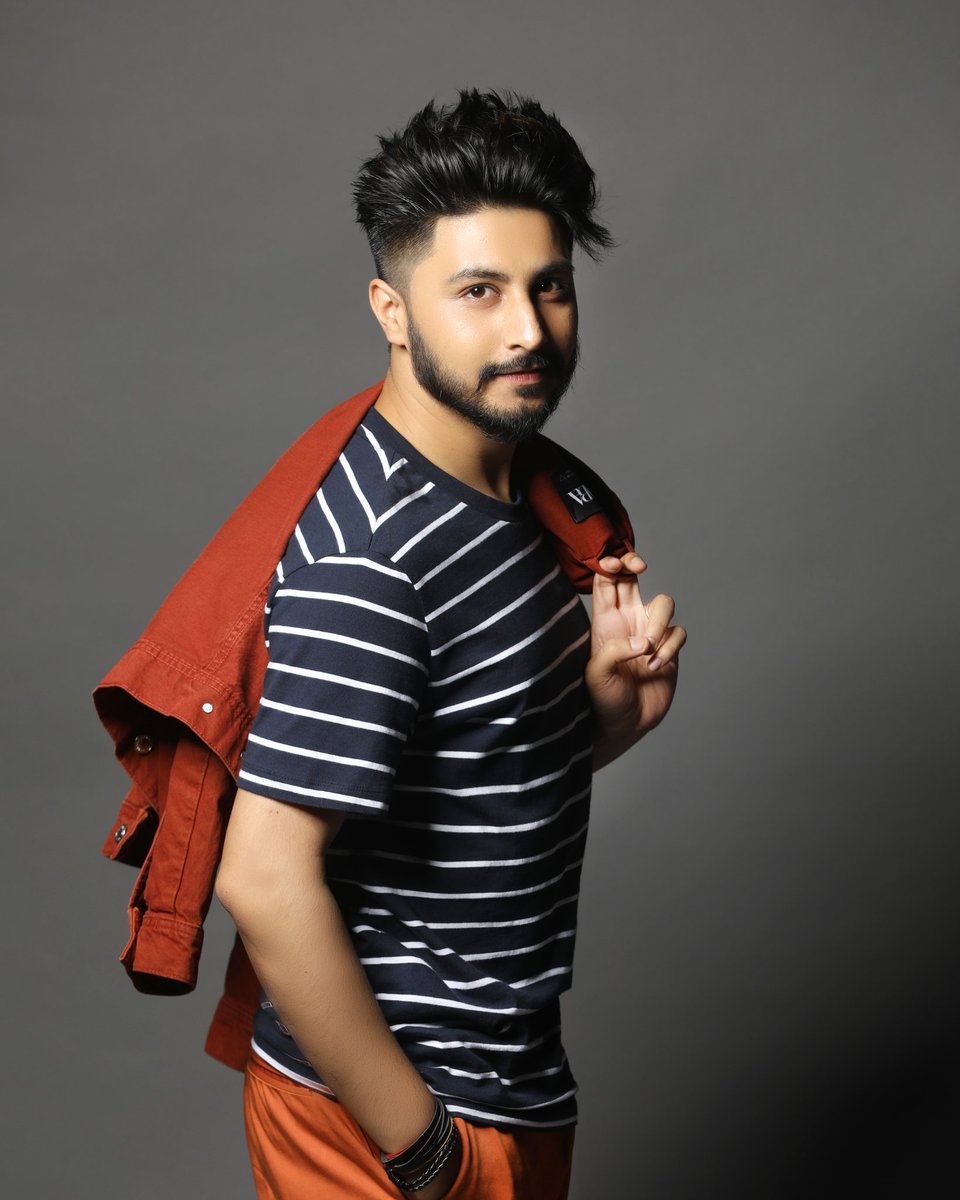 #arjunaharjai #portraits #recentwork #bollywood #singer #music #bollywoodstylefile #humraahi #oneplus #playback #work #ameyghatge #photography #mumbai