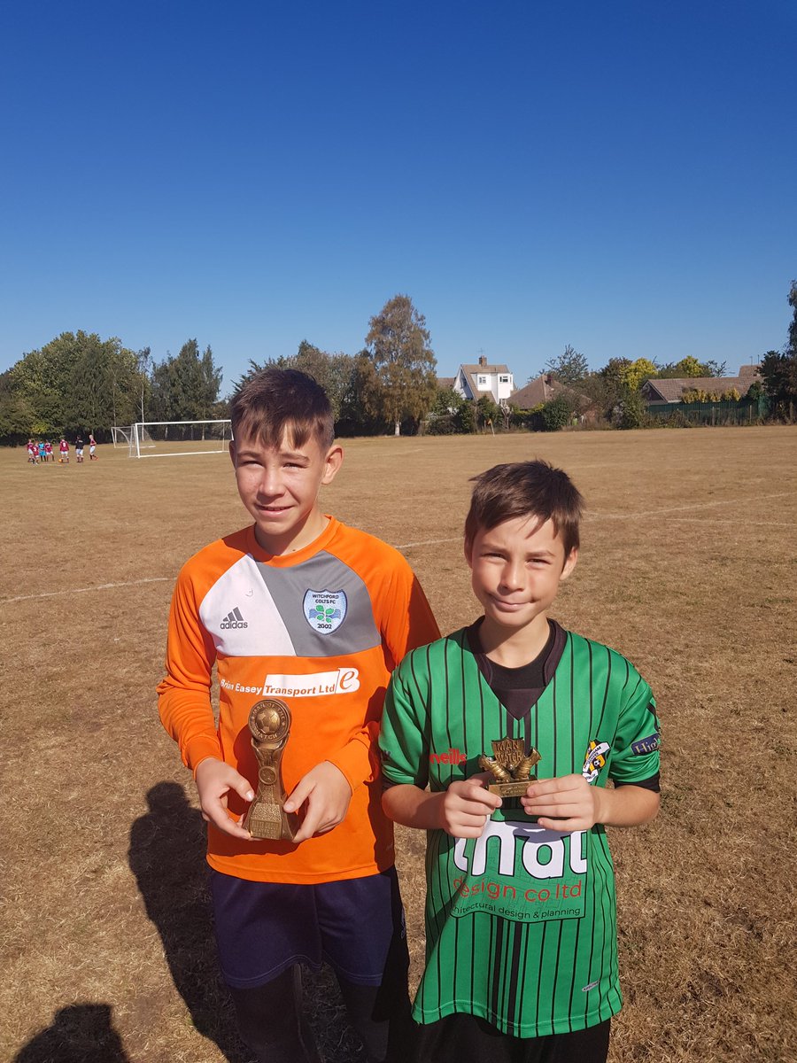 StevenDyerArm's tweet photo. Both boys in action today with MotM performances @CUFCGoalkeepers #unitedkeepers https://t.co/3miz3BD4EK