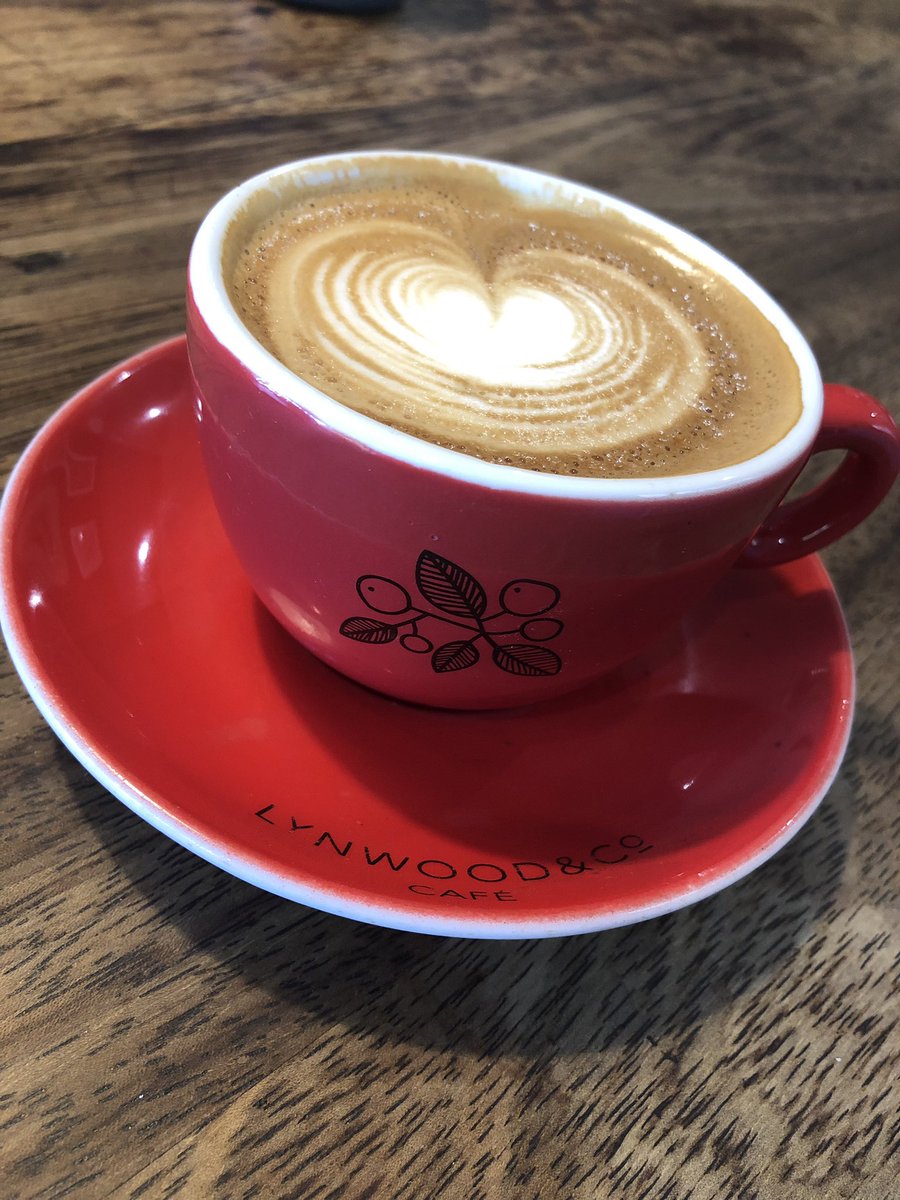 Projekt_haus's tweet photo. Back down in the Cotswolds this weekend for both business and pleasure and had to drop into @lynwoodandco for a flat white. #architecturaldesign #projekthaus #buildingsimplified https://t.co/fmpVQvfXUt