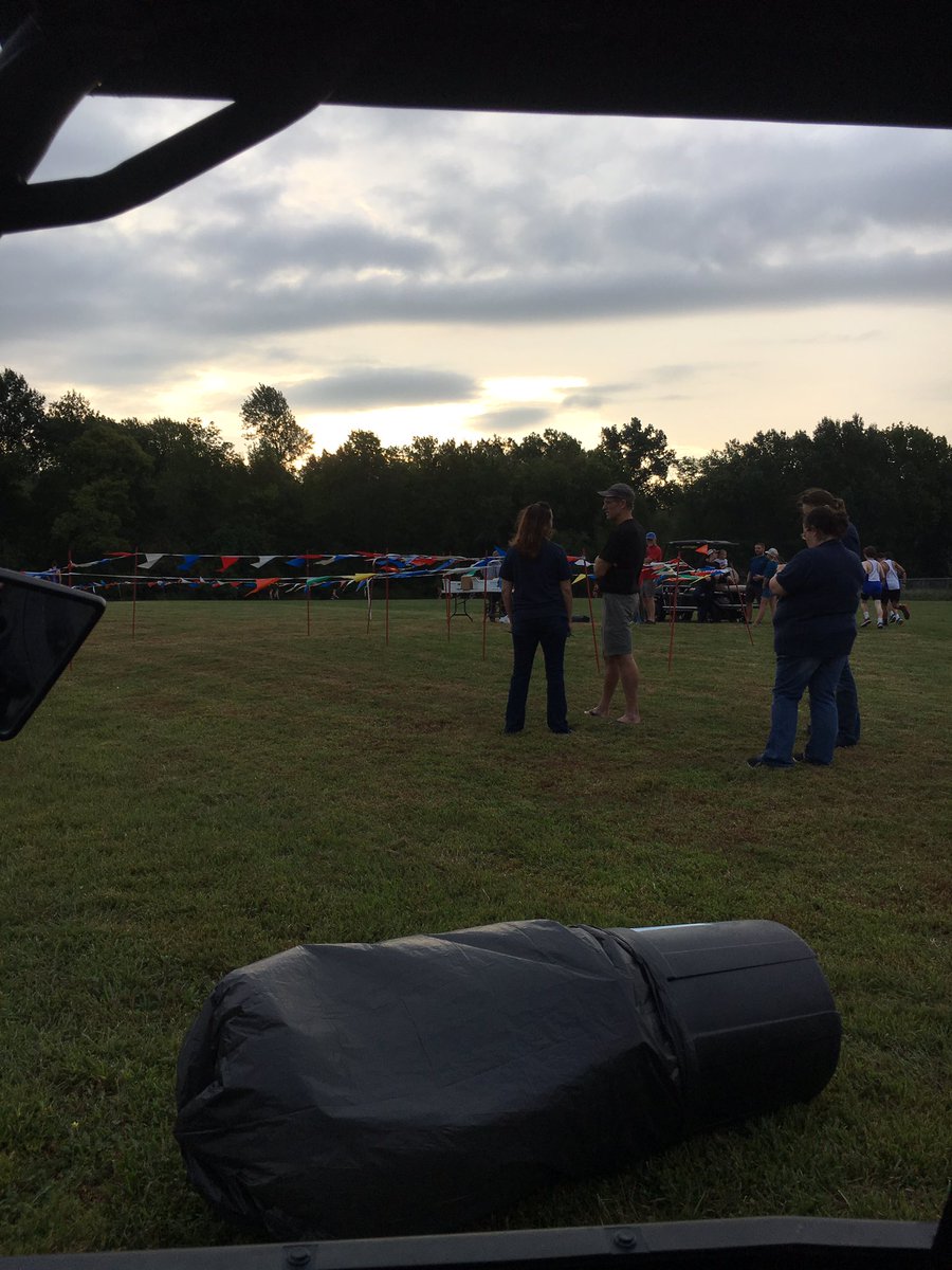 CHSCards's tweet photo. It’s a beautiful day for a race! Come on out to the high school and support our kids. Both Varsity run at 8:30, JV to follow and the Middle School will finish us up. #OneTeamOneFight https://t.co/UGoF1dAvpD