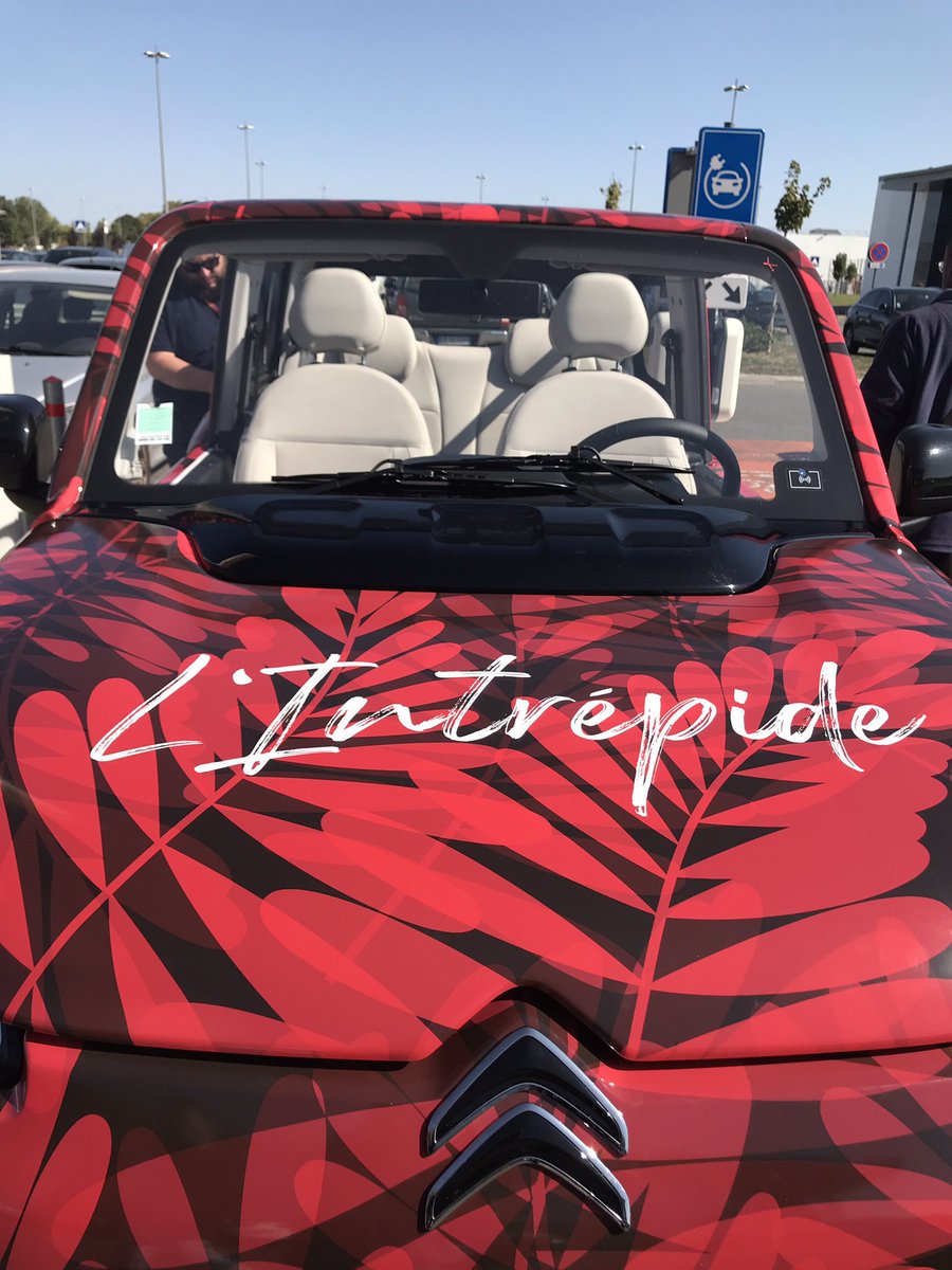 Ville2Montereau's tweet photo. [#TRANSPORTS] 
🚘 Lancement des #Siyonnettes ! Aujourd’hui, la #CCPM et le #SITCOME SIYONNE lancent une nouvelle offre de #location de #voituresélectriques certifiées « origine #France garantie » sur le territoire du pays de Montereau. 
Infos et location : 06 02 37 63 89 https://t.co/G8osgv67Qe
