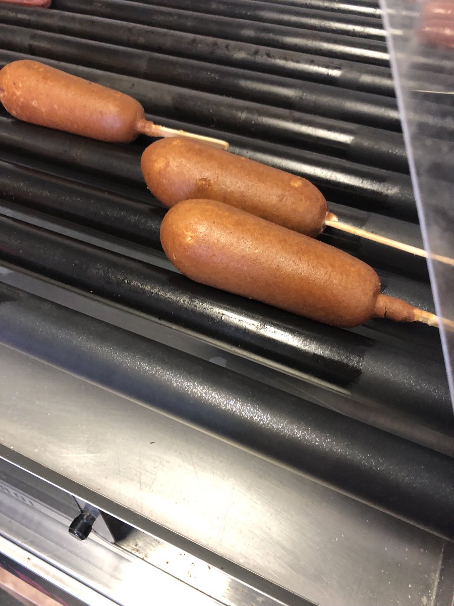 edgedavis's tweet photo. CSPC ⚽️ has pigs-in-a-blanket at concessions. A little syrup already snug in it. If you’re watching ⚽️, go get one. #perfectbfast #yum https://t.co/bPnG6wTUi1