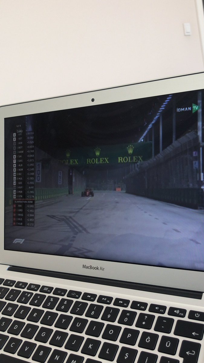 Sayende Azericeyi söktük 
<a href="/Digiturk/">Digiturk</a> 
#DigiturkF1iYokSayamazsın
#SingaporeGP