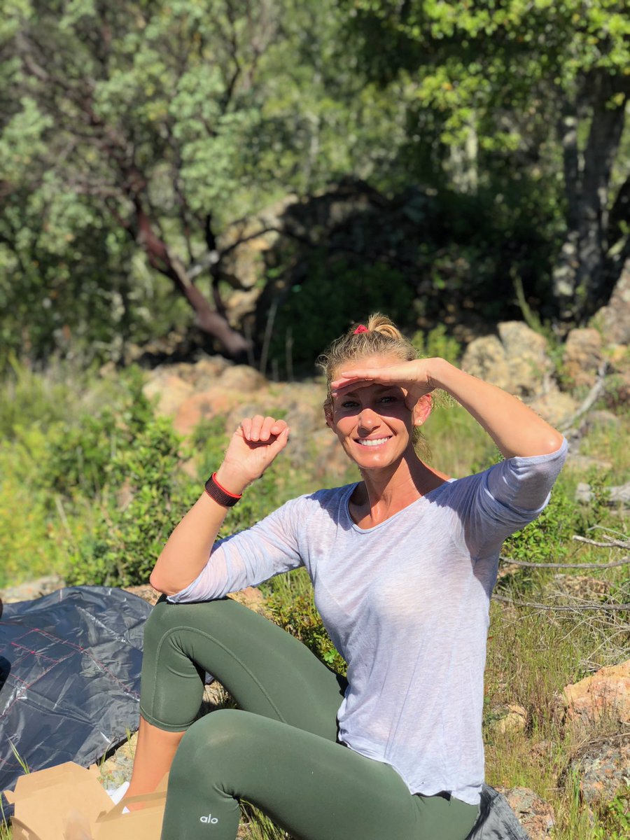 Our center....
She is my wife, she is the mother of my girls 
She is my best friend
My lover
My tether in the storms 
I love her 
I love her
I love her

Happy birthday baby❤️