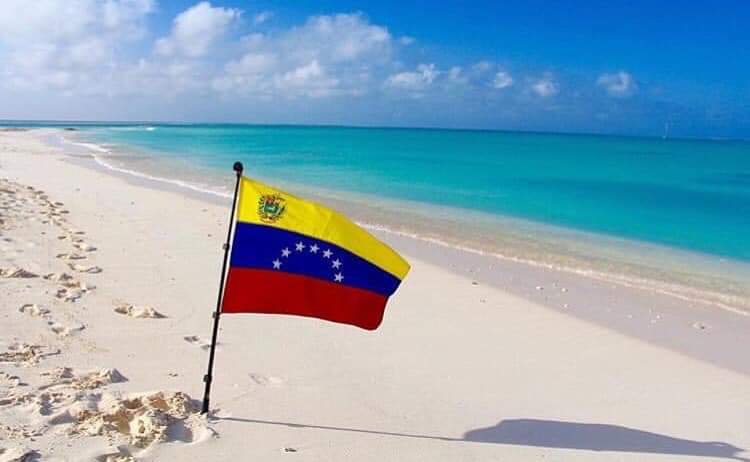 En el Día Mundial de las Playas contribuye a la protección de este paraíso tropical dlvr.it/RDZfxJ