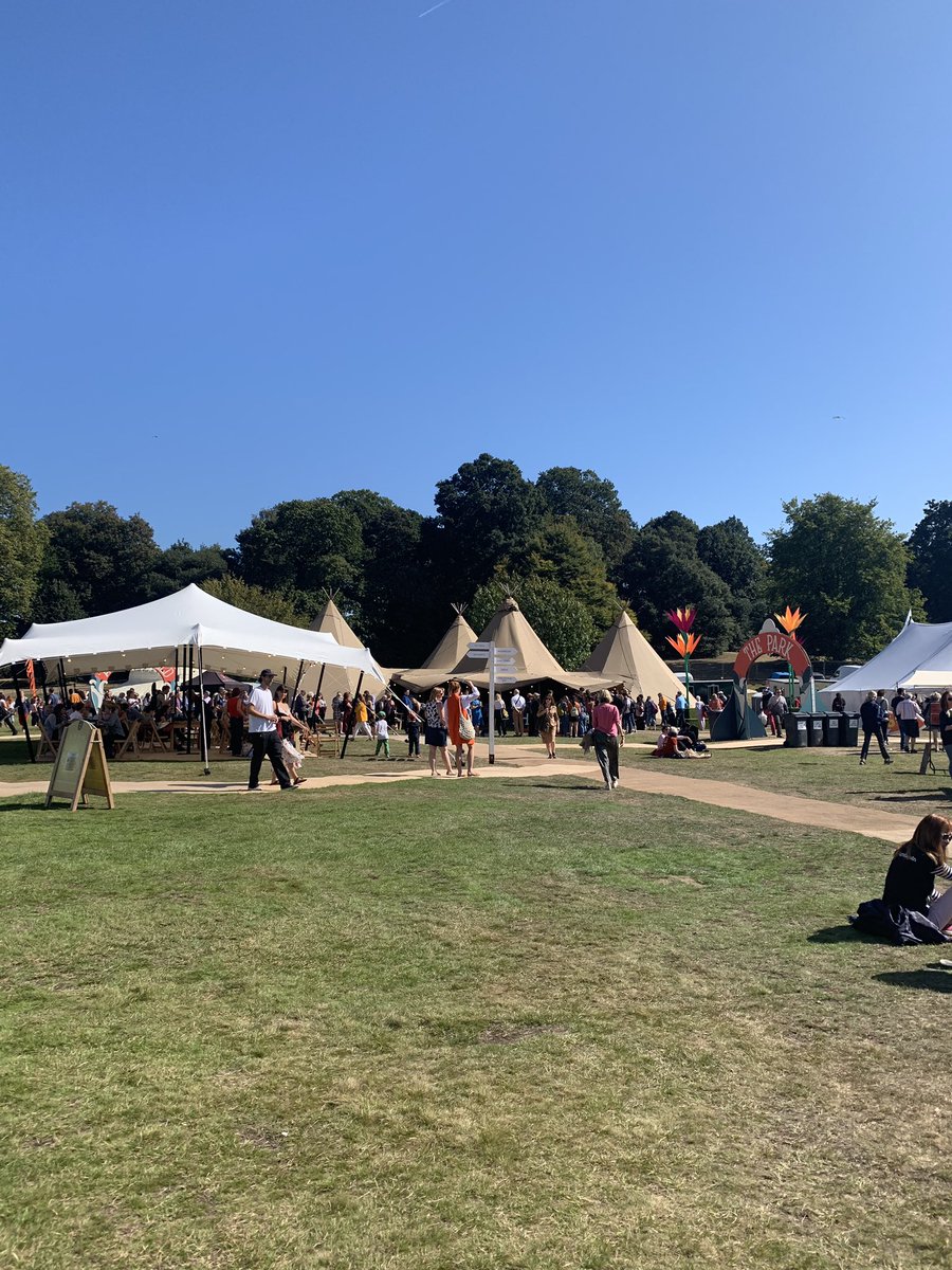 Emmabarnett's tweet photo. Pints before being interviewed - good strategy right? Looking fwd to @MyriamFrancoisC interviewing me at the glorious festival of ideas and books @HTLGIFestival at 3pm. Expect periods, politics and puns. #howthelightgetsin #htlg #sweaty https://t.co/AUhY0SmqdT