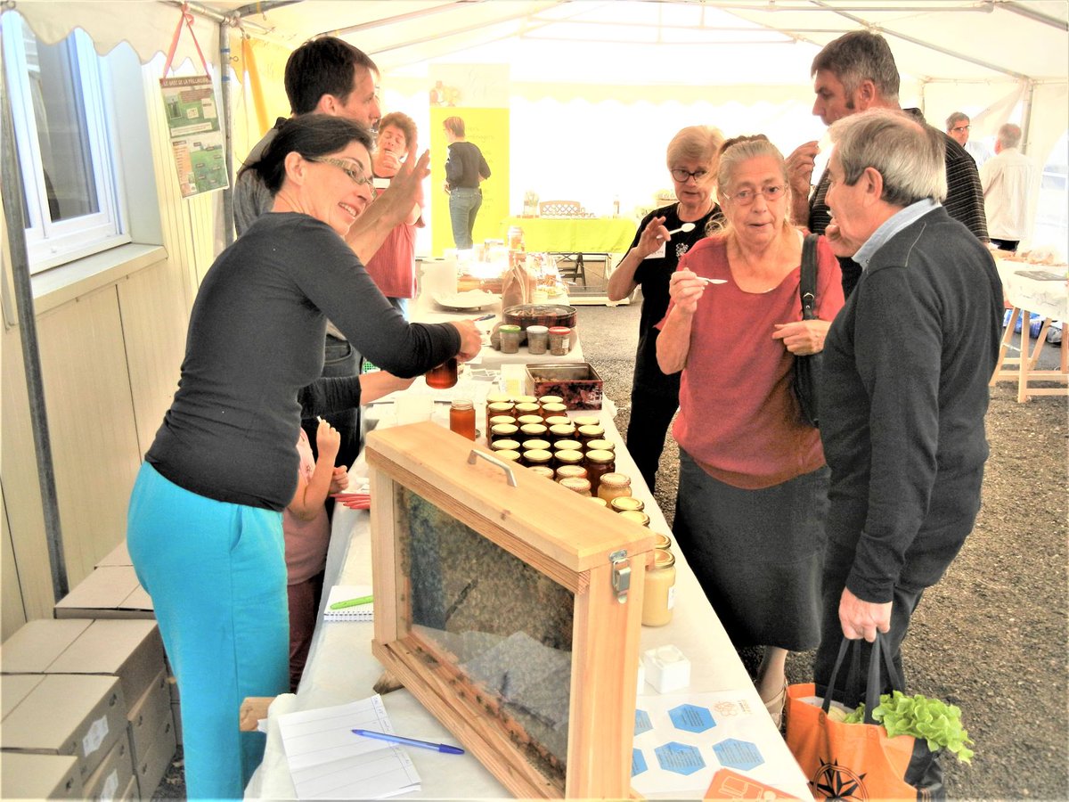Succès des dégustations au magasin des producteurs à #Châteaubriant à la Ferme du Bois du Parc cutt.ly/3wX1kh2
