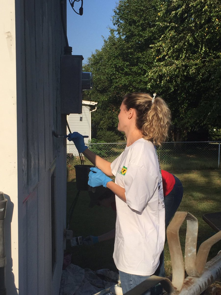 <a href="/CHSGuilford/">Community Housing Solutions of Guilford</a> loves the smiles from this hard-working group from <a href="/JuniorLeague/">The Junior League</a> #paintthetown