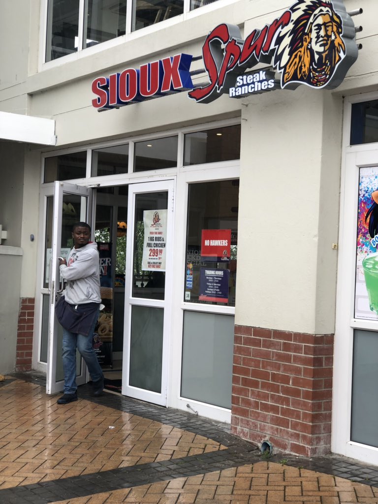 KFMza's tweet photo. Today’s edition of #SpurStyleSaturdays is all for the Boks  in Durbanville. https://t.co/yqYExPf4Bj