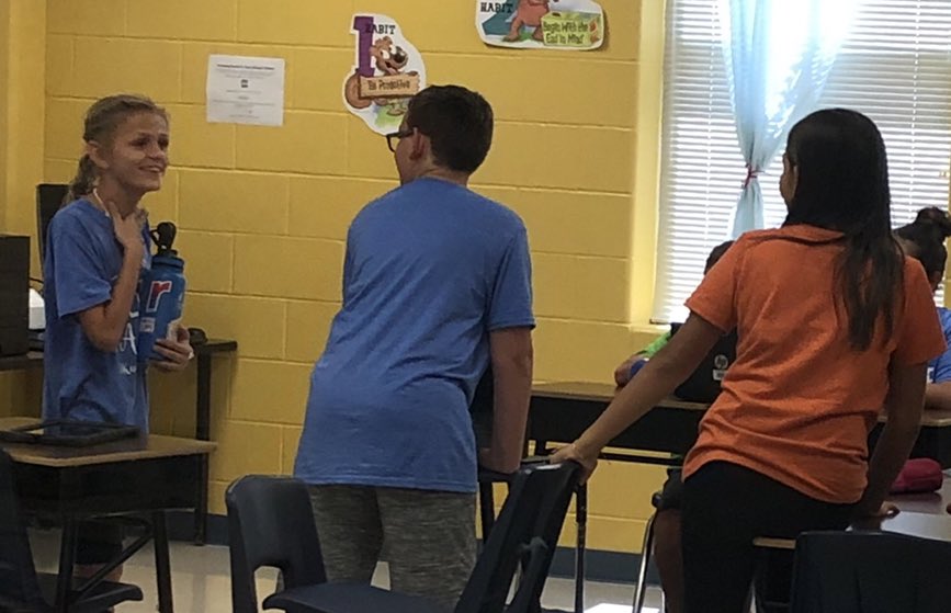 KuentzLeaders's tweet image. Four teams synergizing on their US Regions project presentations - acting it out, iMovie, poster presentation, and creating a commercial using green screen @DoInkTweets! @NISDElemSS #MultimodalLearning #RootEdKuentz