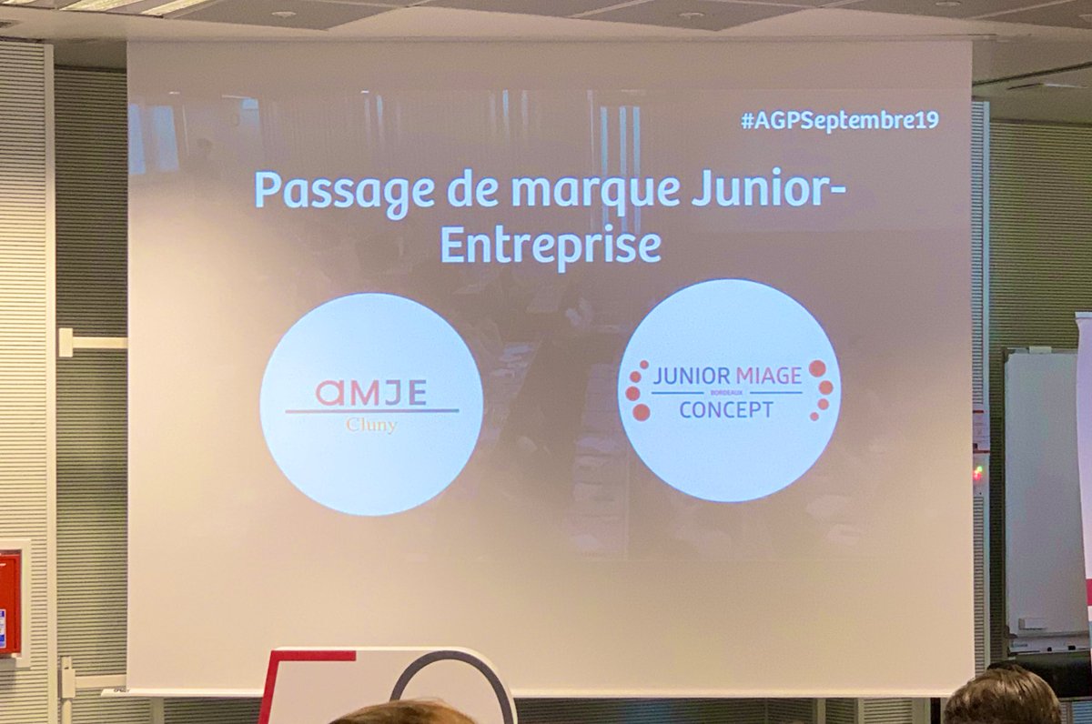 Félicitations à <a href="/JMC_Bordeaux/">Junior MIAGE Concept Bordeaux</a> et <a href="/AmjeCluny/">AMJE Cluny</a> pour votre passage de marque Junior-Entreprise ! 🎉 #WeAreJE #AGPSEPT19