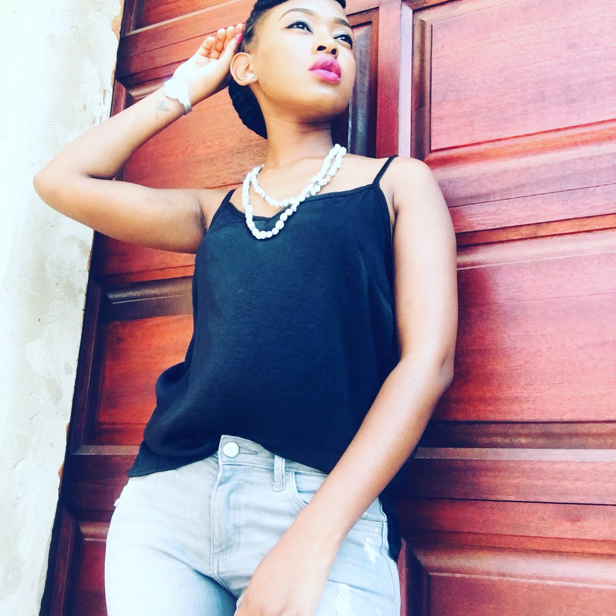 BridgettMpho's tweet photo. Seems like I’ll be spending the rest of my life alone (single) might as well make the most of it😝 https://t.co/d7mcaapH25