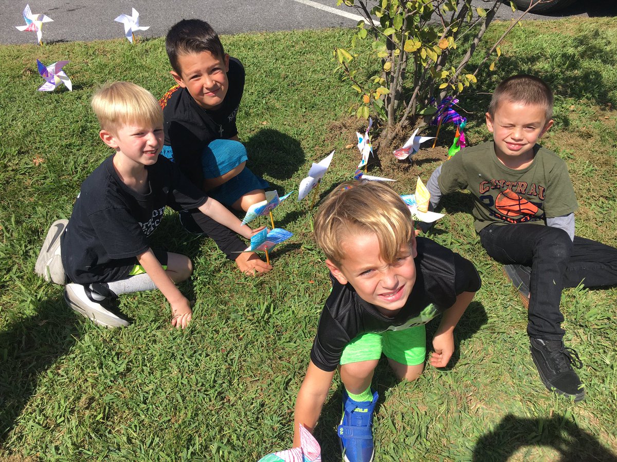 TSorokanych's tweet photo. International Day of Peace. ❤️#PennDelcoProud https://t.co/I4lMv2XKnW