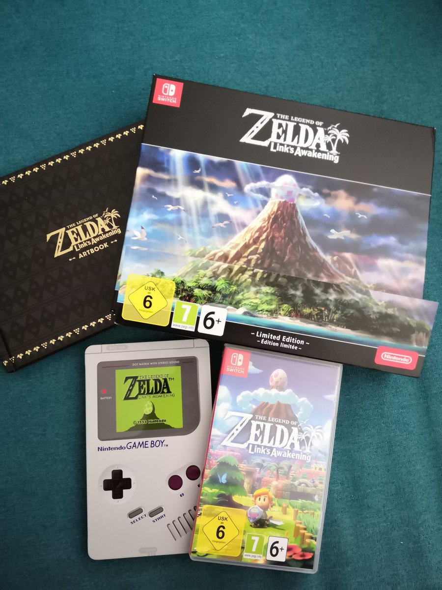 Geeky_Couple's tweet photo. Bon on sait ce qu'on va faire ce week-end, la semaine prochaine et les semaines qui suivent ! 😆 Ce petit trésor #zeldalinksawakening s'est fait désirer 😊 bonjour la nostalgie 😆 https://t.co/CKerOpnhu3