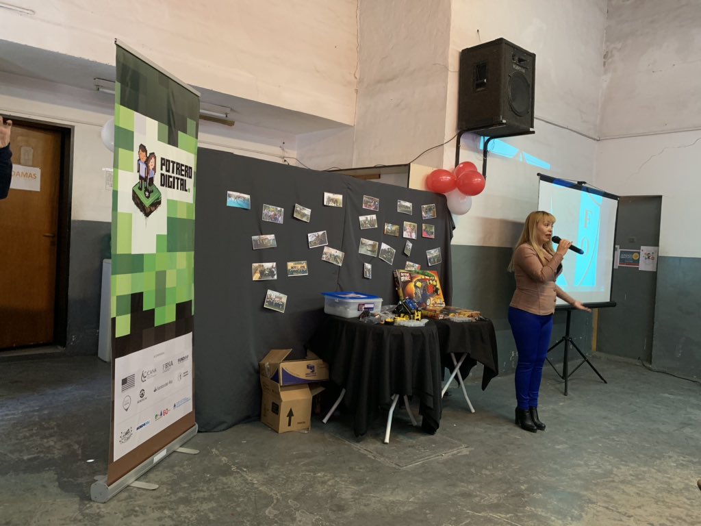 Junto a Fundación Compromiso y <a href="/Coop_lajuanita/">Coop La Juanita</a> , Mundo Loco, JPMorgan Fundation y otras empresas , inagurando un nuevo <a href="/PotreroDigital/">Potrero Digital</a> en Morón. Felicitaciones a todos lo que armaron este nuevo desafío!!