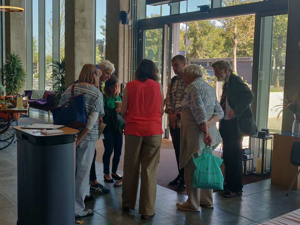 oldoakparkroyal's tweet photo. Our two walking tours 'Carpets & Cakes' and 'Ways of Living' will showcase the diverse businesses that characterise #ParkRoyal and the lesser known residential areas incl. moorings on the Grand Union Canal. Full house for both and what a beautiful sunny day for it! #OHL2019 https://t.co/wdDj5QUpaG