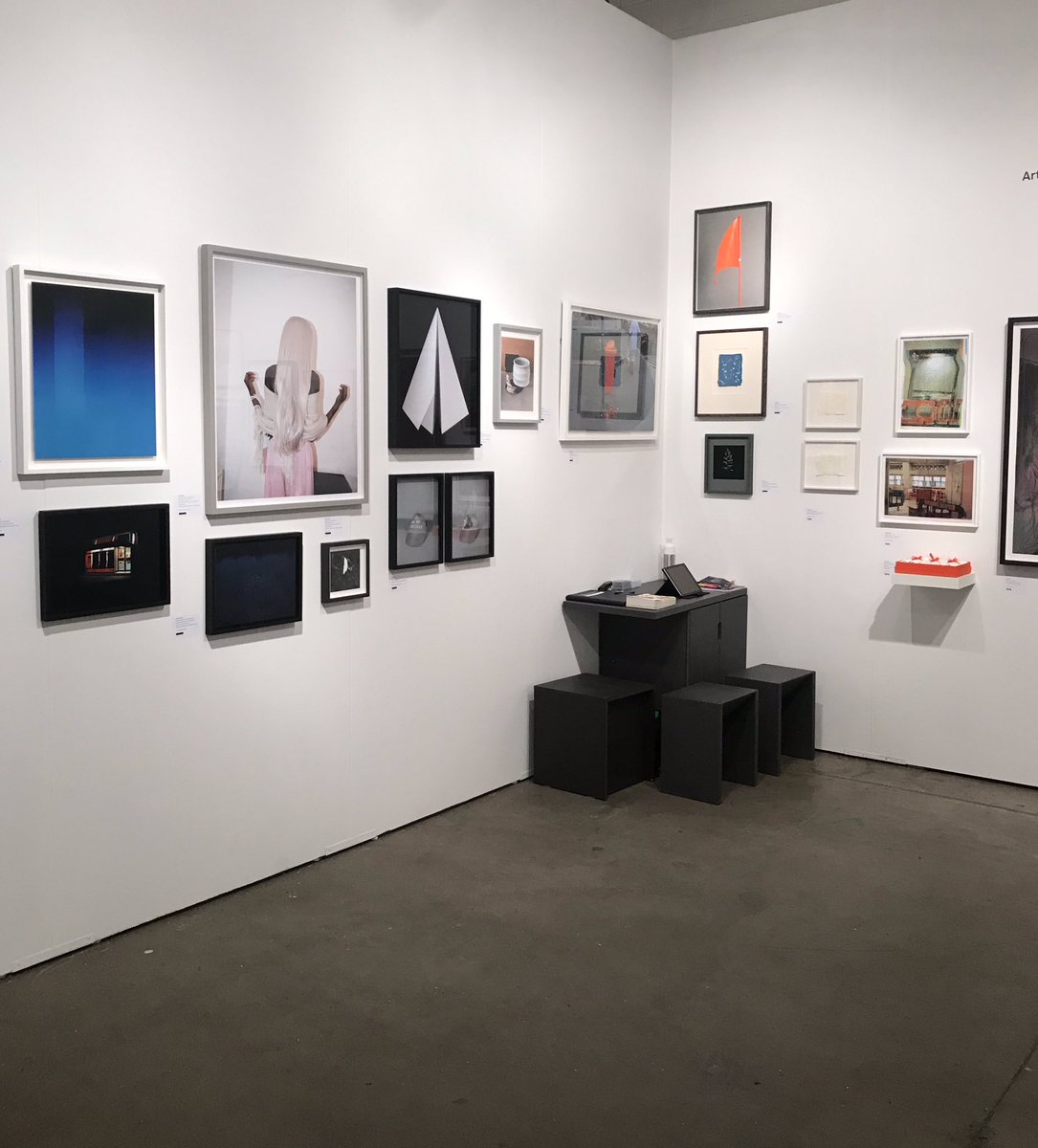 Field Editions <a href="/expochicago/">EXPO CHICAGO</a> this week on a collaborative booth with <a href="/Tate/">Tate</a>  and <a href="/_TheWhitechapel/">Whitechapel Gallery</a>. Excellent and affort photographic prints by <a href="/TheEdgarMartins/">Edgar Martins</a> @LuaRibeira <a href="/JamieLau/">Jamie Lau</a> and many others. We’re at booth 437, Editions &amp; Books on <a href="/NavyPier/">Navy Pier</a>