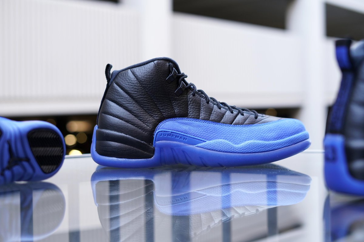 hibbett sports jordan retro 12