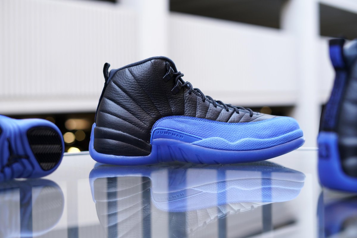 jordan 12 black hibbett sports