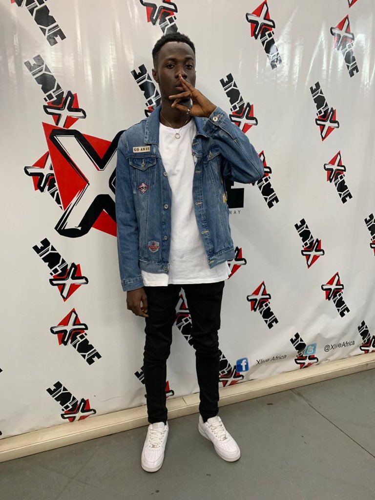 kimilist_'s tweet photo. Yesterday was a vibe at @XliveAfrica with the team @mimlife_records , big ups for tuning in #XliveFm #TrapCypher π€«πβπ¨ #FlawsnJoy https://t.co/xOgptQMMTJ
