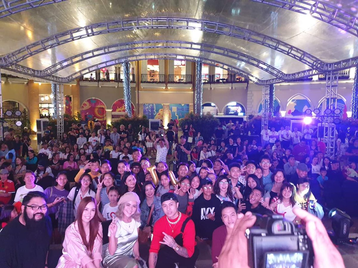 joandaofficial's tweet photo. 09 21 19 - Venice Piazza https://t.co/VBH876o5bA