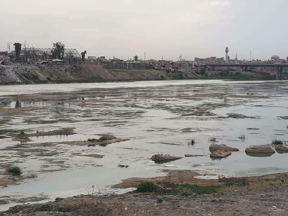 HasankeyfKoord's tweet photo. GAP kapsamındaki Ilısu ile proje tamamen faaliyete alındığında Dicle havza suyu debisinde %40'a kadar azalma olacak.Öyle ki change'de 'Save World Heritage on the Tigris River in Mesopotamia' kampanyasında 35 bin 200 imza toplandı. Tahribata karşı Irak'lılar #SaveTigris diyor. https://t.co/YVP88h9rk1