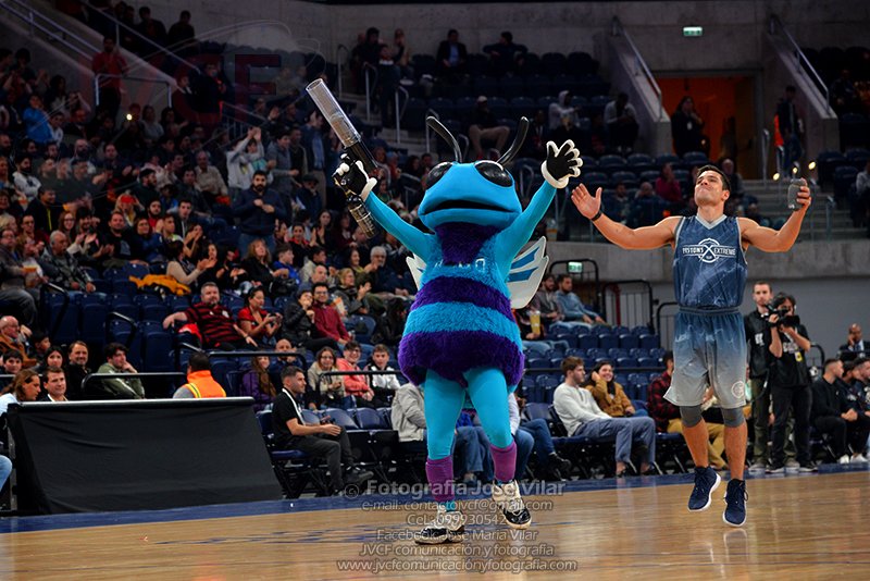 JVCF_Comunica's tweet photo. Continua la #NBAGLIC en Uruguay.
Hoy semifinales. A no perderse #basquet de primer nivel en el @antelarena
Nosotros como siempre buscando las mejores #fotografia para nuestros socios.
#NBAGLeague #glic #GLeagueInternationalChallenge https://t.co/KypKmaifI8