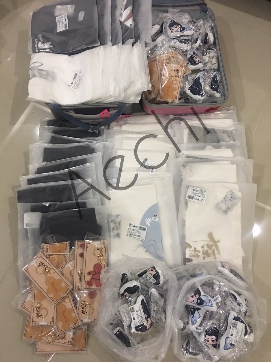 GuzforeverK's tweet photo. กำลังเช็คของรอบส่งไปรฯ คาดว่าได้ครบทุกคนค่ะ แล้วอาจจะมาเกินมาหลายอย่าง แต่ไม่มาก เดี๋ยวจะมาอัพเดทในโพสอีกที #Aechistore #Aechiupdate #AechiReview
#ปรมาจารย์ลัทธิมาร
#WelcomeTheUntamedtoThailand #ปรมาจารย์ลัทธิมารTHfanmeeting #TheUntamedfanmeetinginThailand https://t.co/QfGBTLWQiW