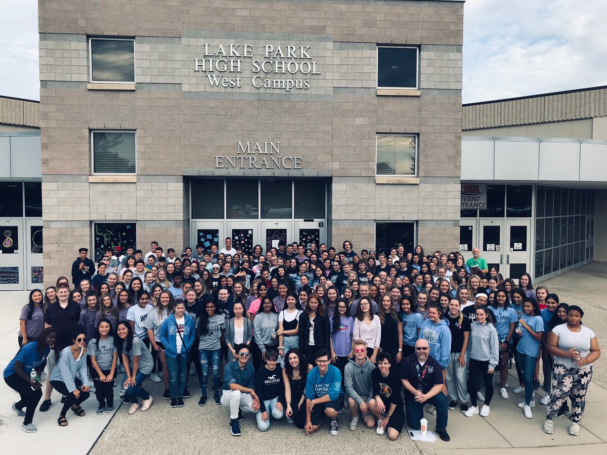 LPHSActivities's tweet photo. What an amazing morning kicking off our fifth annual Make a Difference Day! Over 350 staff and students, 9 school buses, and groups participating in 8 different projects in the community. Truly demonstrating what it means to be a @LPLancers #WeAreLakePark https://t.co/tKwbr3VsIi