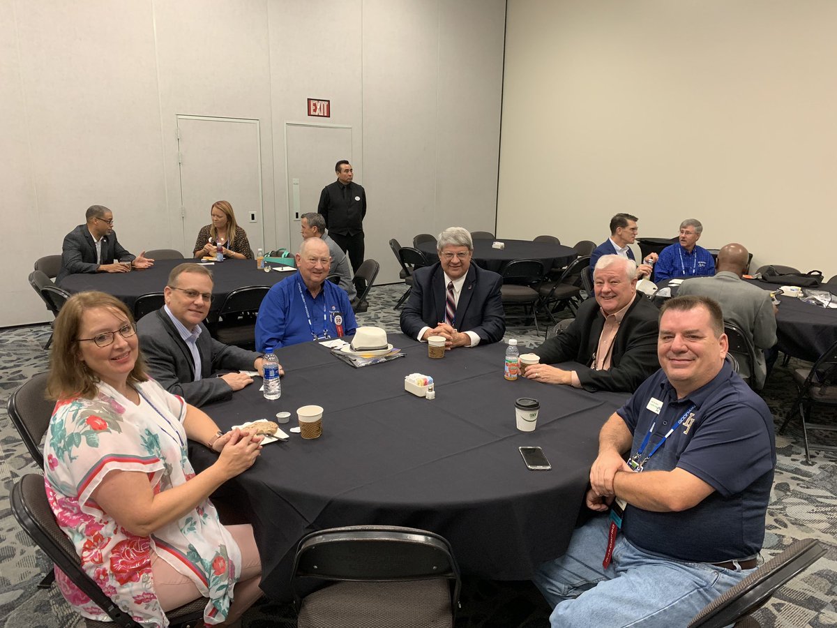 ntxaasb's tweet photo. Great start to the second day of the #TXCON19 Convention. Thank you for joining fellow NTAASB members for networking &amp; breakfast. Region 10 and 11 Trustees and Superintendents were well represented! https://t.co/0mV2dgil3y
