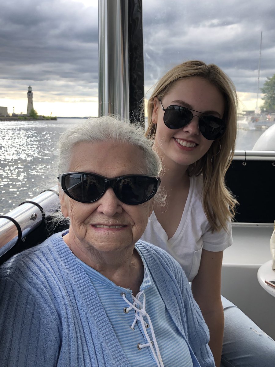 nikkidementri's tweet photo. Every 65 seconds someone in the U.S. develops Alzheimer’s. 

It’s a disease that’s taken a hold of my family and many others. 

For those that lost their battle, those fighting their battle and those who yet to have their battle...we remember you.

#WorldAlzheimersDay https://t.co/QtEMdKZMhX