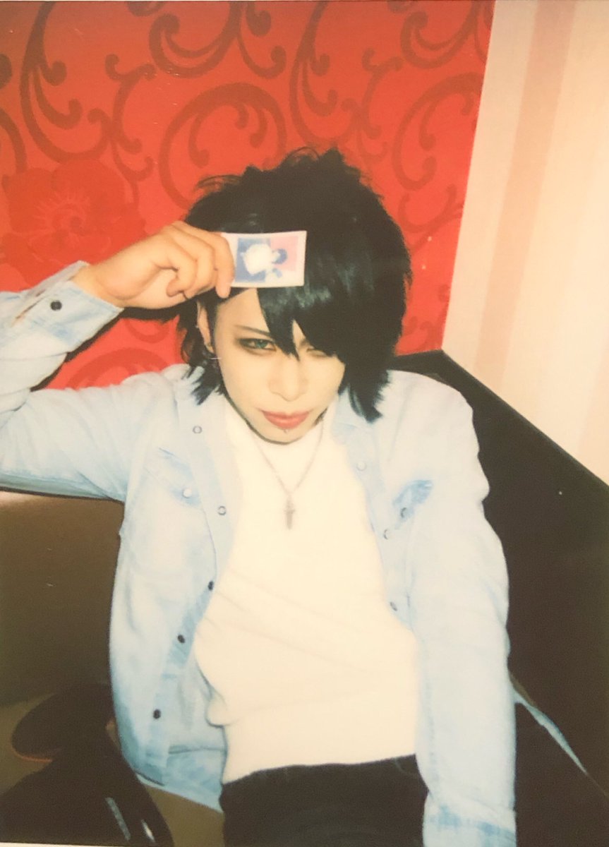 kaz_bass__'s tweet photo. 株主総会お疲れ様

目覚ましkazさん時計の結果惨敗だったからすげぇ起こし方考えとくわ🤦‍♀️

新しい仲間が増えました。今後ともよろしくお願いします🙇‍♀️

次は新潟ワンマン！！ https://t.co/1fBHsCvVIF