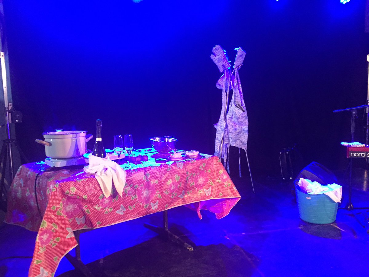 nynka delcour tweet media