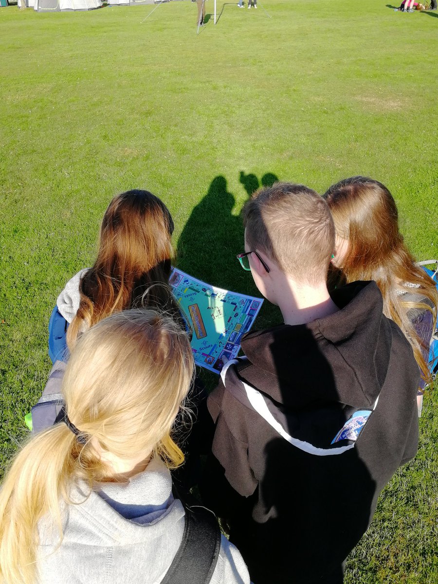 ShiptonESU's tweet image. Our Explorers plotting routes for #MonopolyLIVE around Crewe today alongside over 100 Scouts and Explorers from South West Cheshire! 💰