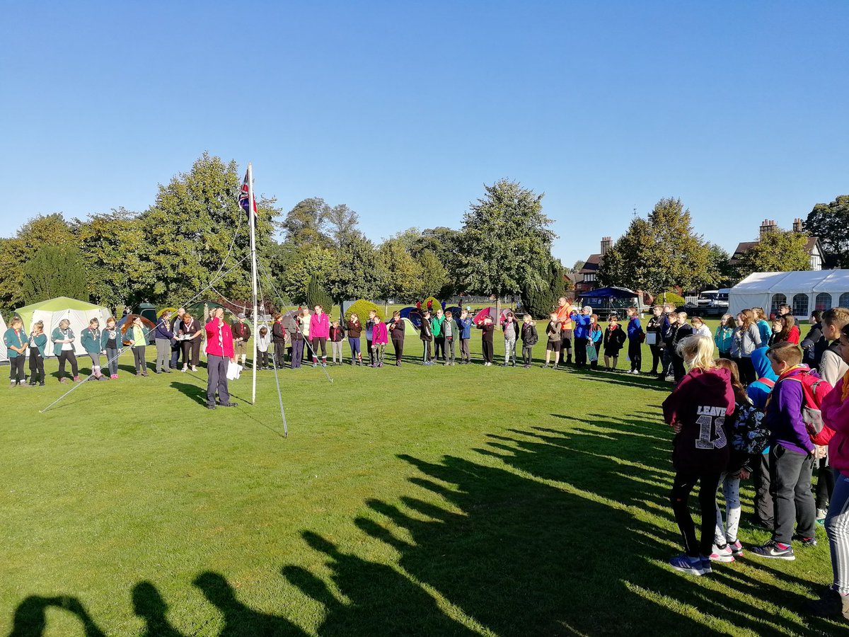 ShiptonESU's tweet image. Our Explorers plotting routes for #MonopolyLIVE around Crewe today alongside over 100 Scouts and Explorers from South West Cheshire! 💰