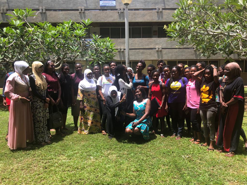 Jos_code's tweet image. Today, I have officially begin my teaching career as I officially lead Pyladies Cape Coast through introduction to python. I counted 32 ladies present out of 40. Such an impressive. Let continue empower more ladies in tech. @PyGhana @PyLadiesGhana 
 @glblcd @MesrenyameDogbe
