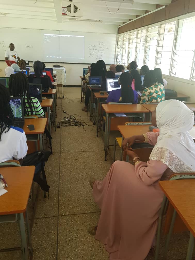 Jos_code's tweet image. Today, I have officially begin my teaching career as I officially lead Pyladies Cape Coast through introduction to python. I counted 32 ladies present out of 40. Such an impressive. Let continue empower more ladies in tech. @PyGhana @PyLadiesGhana 
 @glblcd @MesrenyameDogbe