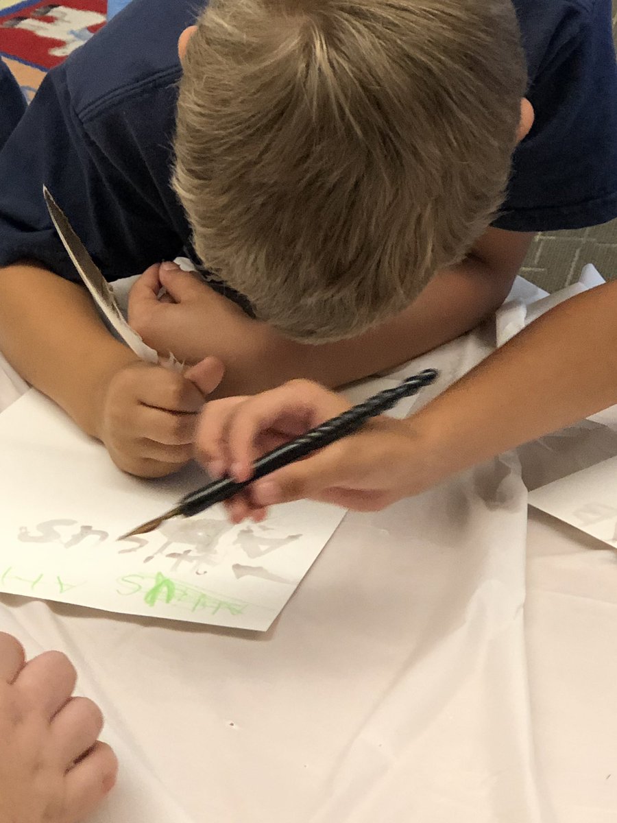 hosterhoudt1st's tweet image. Practing writing with quills and old ink pens using grape and berry juice for ink like they did long ago was a big hit with my first graders.  #FirstGrade #WCSJoyfulLearning @WestlakeCharter #LifeLongAgo