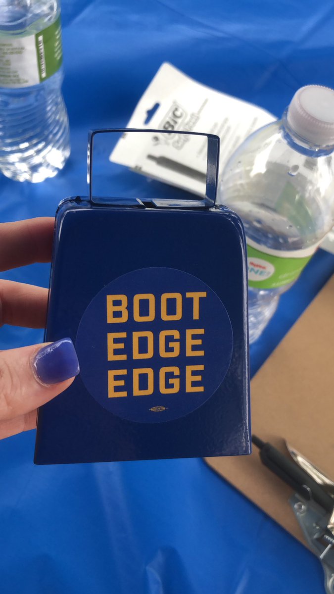 GrandmasforPete's tweet image. Need more cowbell!!!#bootedgeedge