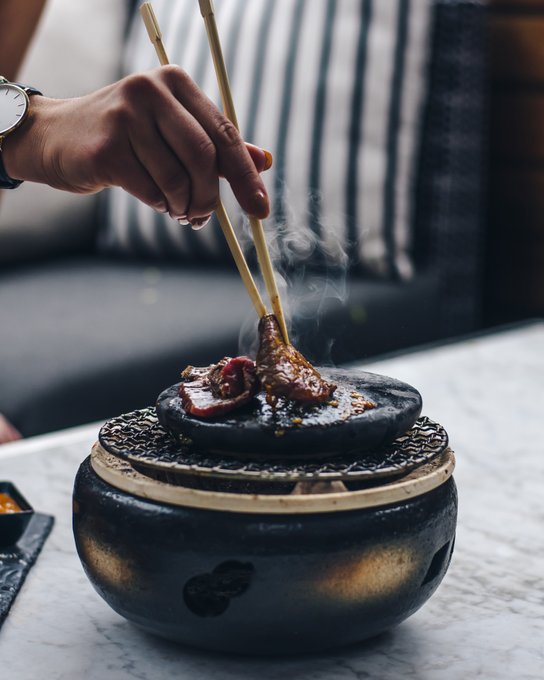 Dinner AND a show!
<a href="/kasa_moto/">KASA MOTO</a>