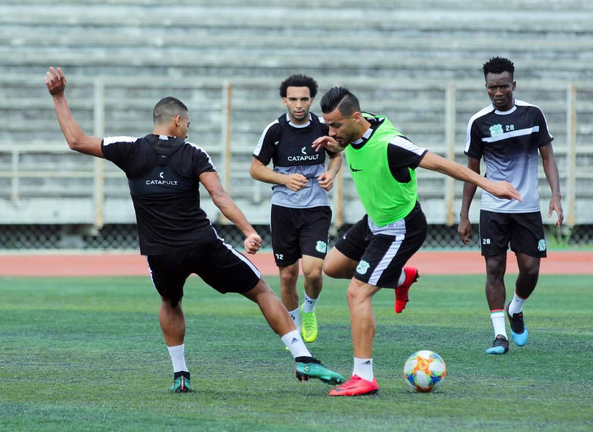 Zbac10's tweet photo. #FOOTBALL : #Coupe_CAF : Le club #Al_Masry du Burkinabe Saïd Simpore présentement en Tanzanie affronte #MAIINDI_SC . Bonne chance a l'étalon
#VIVE_FOOTBALL_BURKINBE https://t.co/8ryhU5vMLW