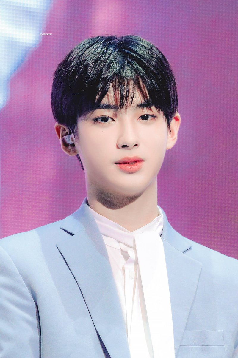 loveminkyukyu's tweet photo. #역경을_헤치고_아홉개의_별을향해
minkyu,i miss u https://t.co/gIfs0uqEDL
