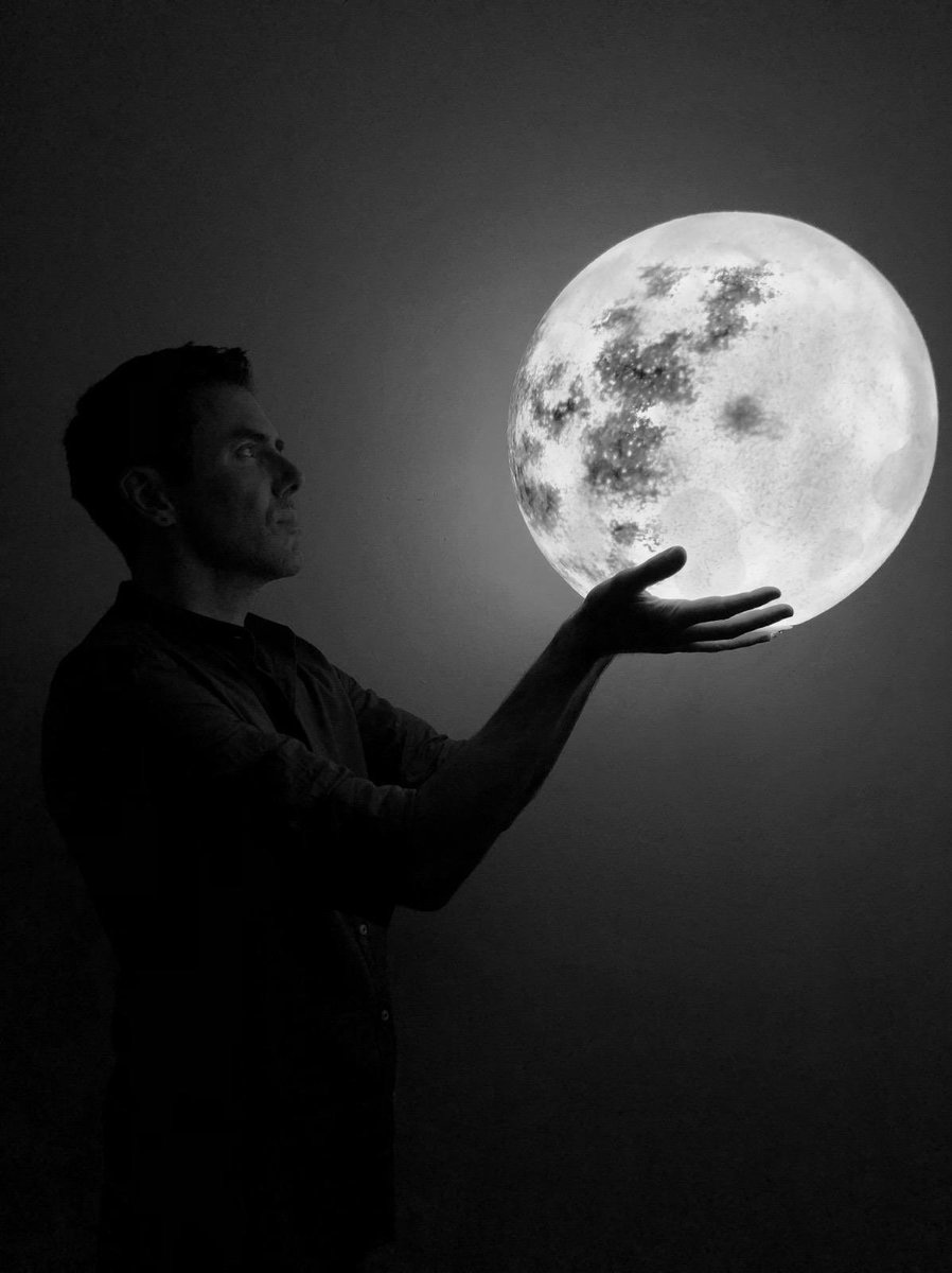 thescript's tweet image. 🌑🌑🌑