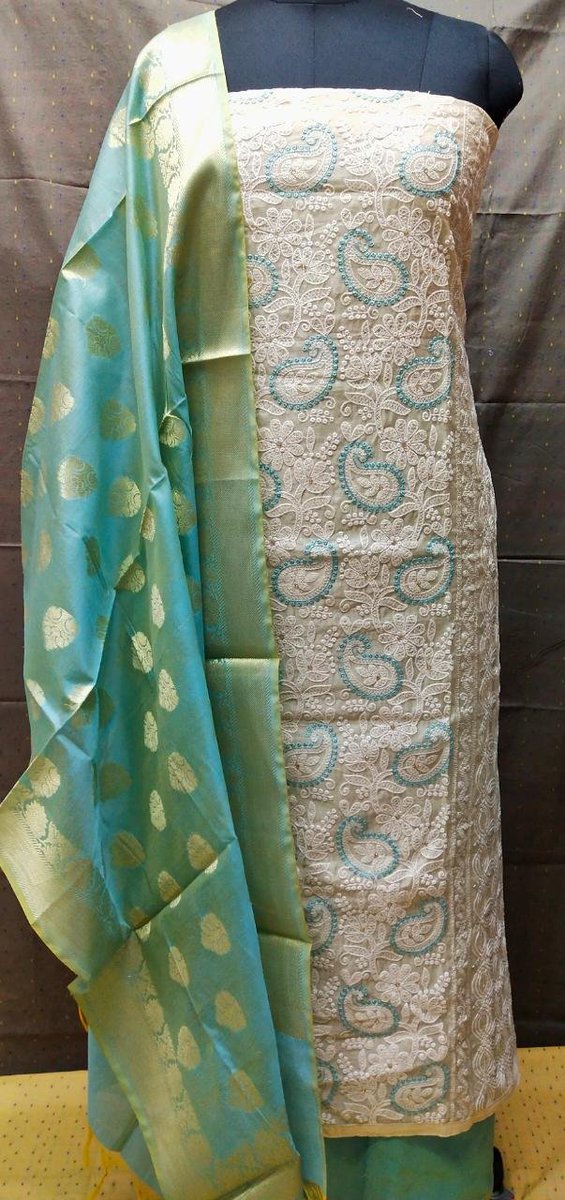 NalluCollection's tweet photo. Heavy Embroidered Chanderi Silk Suits With Banarasi Dupatta...♥ Price:- 1550/-
To Order WhatsApp us (+91) 8097909000 #salwar #salwarsuits #dress #dresses #dressmaterial #banarasi #banarasidupatta #chiffondupatta #suitswithdupatta #suitsonline #embroidered #printed #straightsuits https://t.co/Sow4Pryx5j